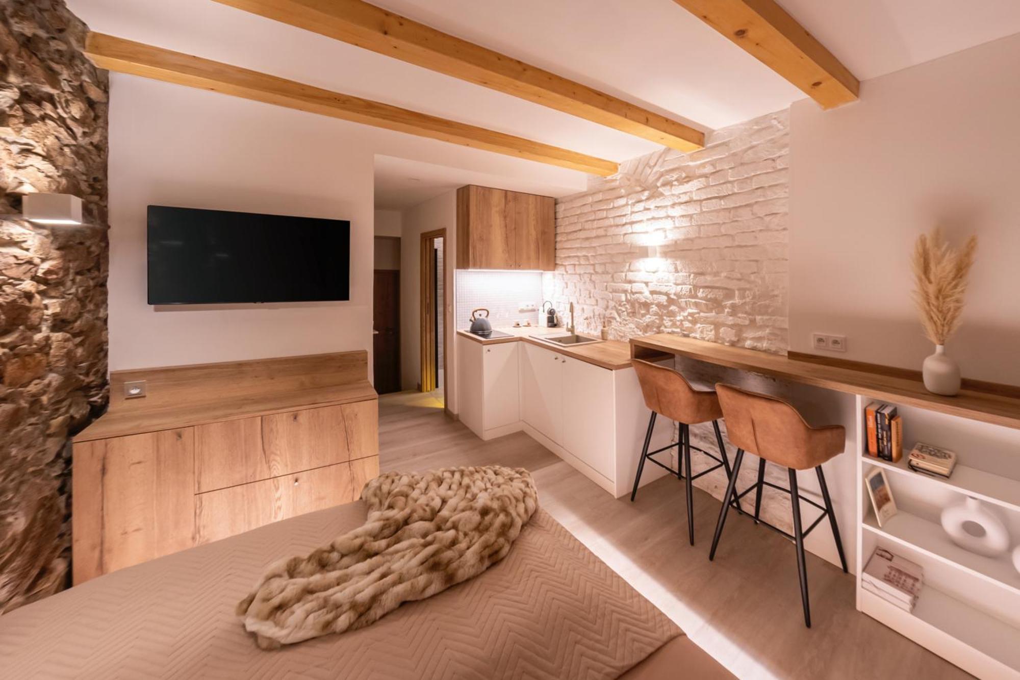 White Wolf Boutique Apartments Olomouc Exterior photo