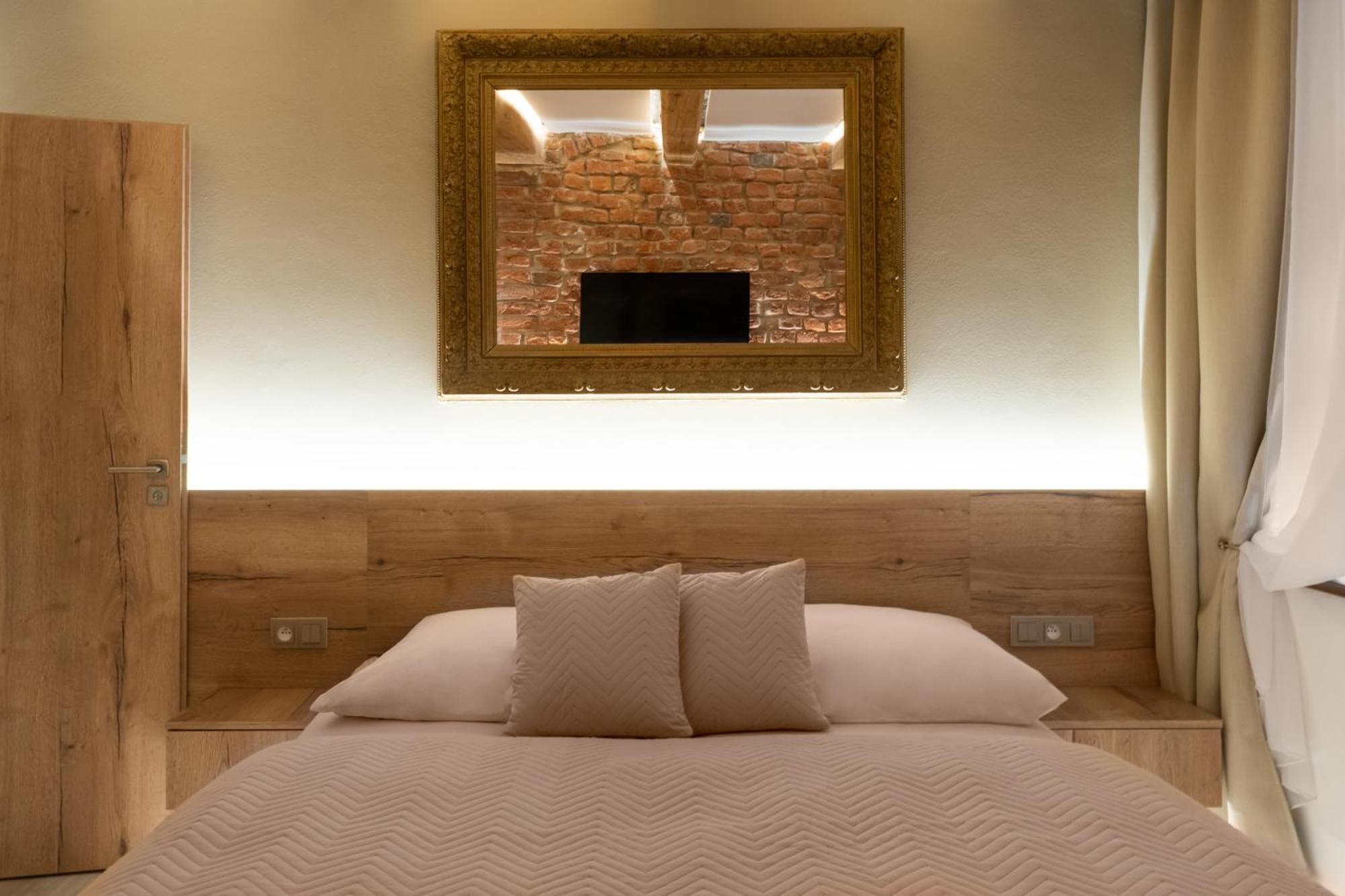 White Wolf Boutique Apartments Olomouc Exterior photo