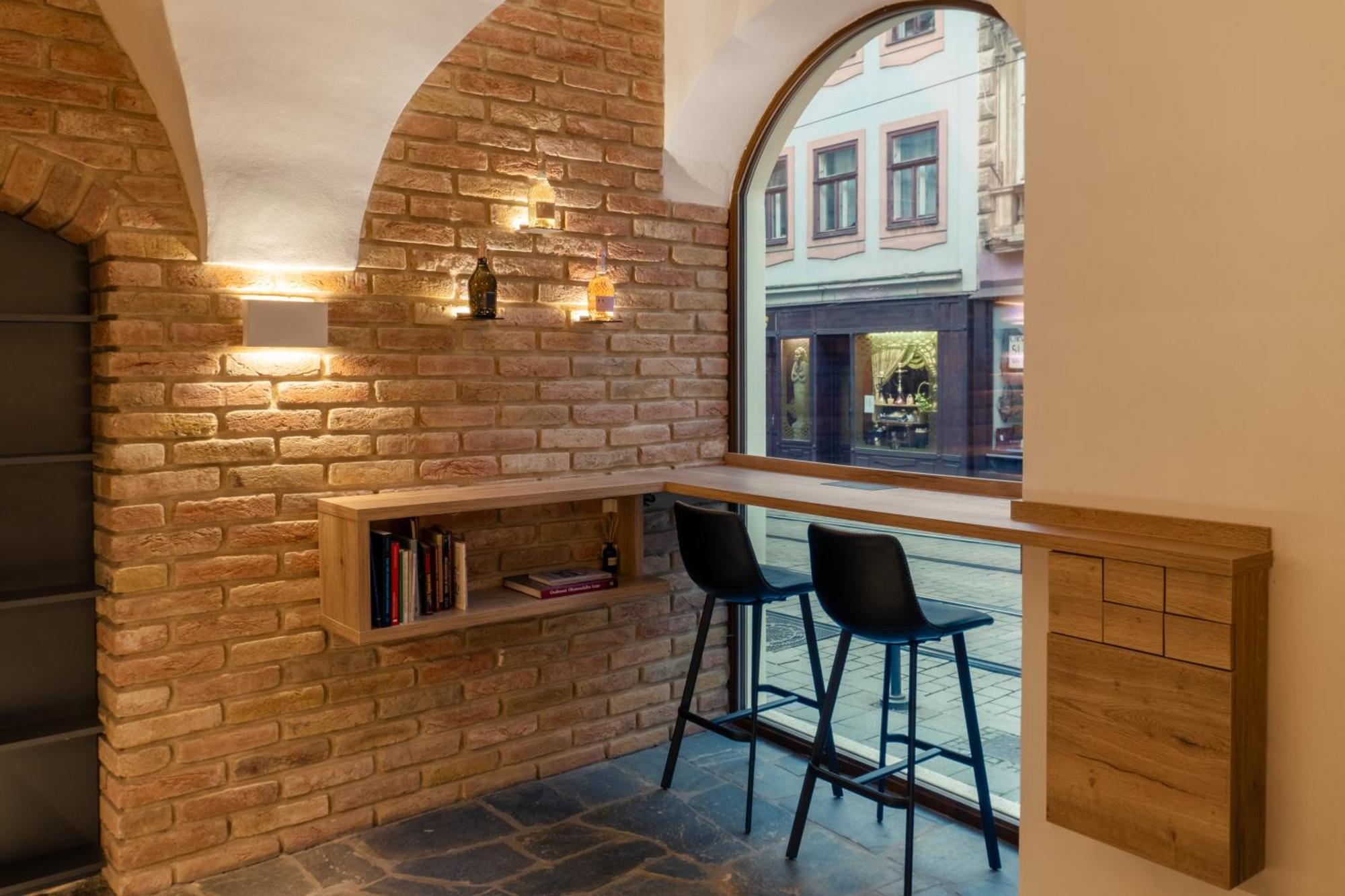 White Wolf Boutique Apartments Olomouc Exterior photo