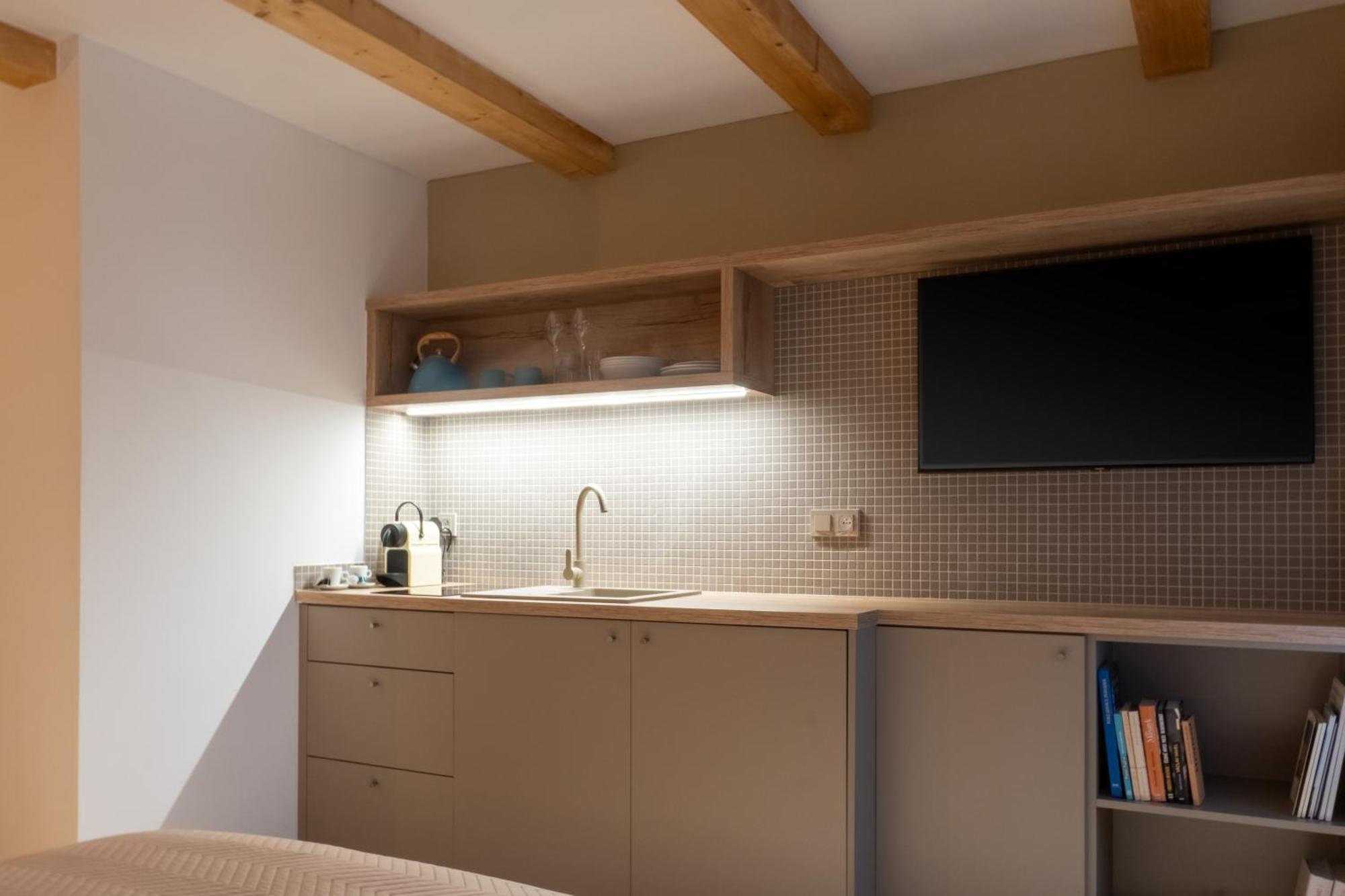 White Wolf Boutique Apartments Olomouc Exterior photo