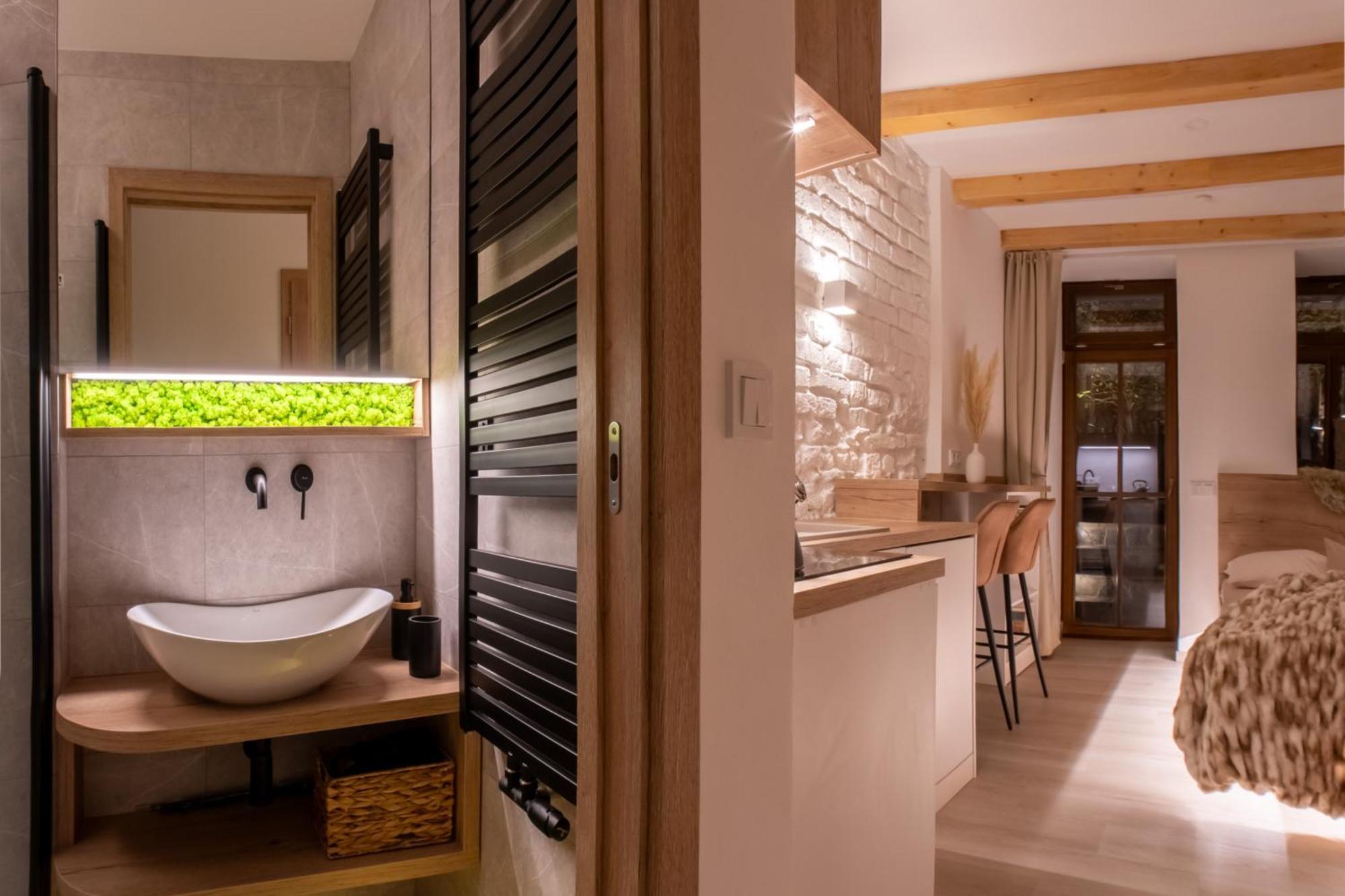 White Wolf Boutique Apartments Olomouc Exterior photo